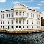 A'jia Hotel 5*