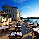 A'jia Hotel 5*