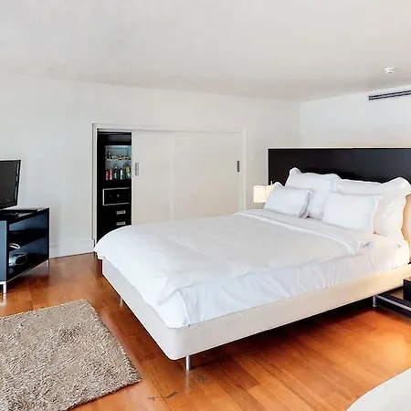 A'jia Hotell